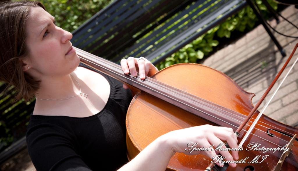 Rachel & Matt at Ginger Meyer Gardens Greenfield Village Dearborn MI wedding photography