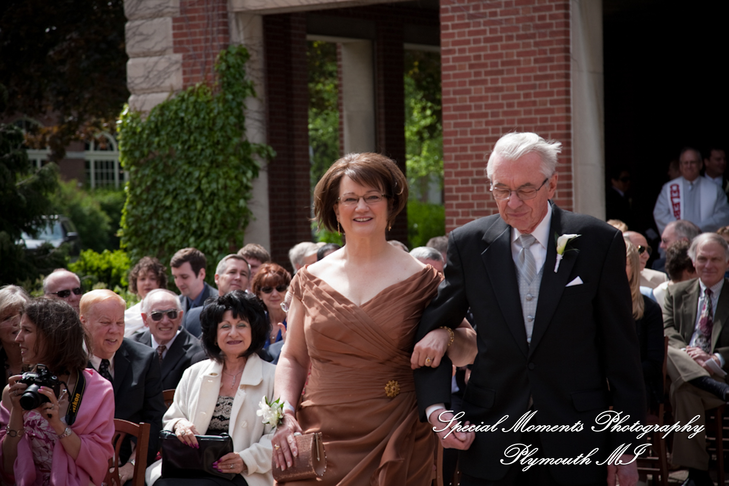 Rachel & Matt at Ginger Meyer Gardens Greenfield Village Dearborn MI wedding photography