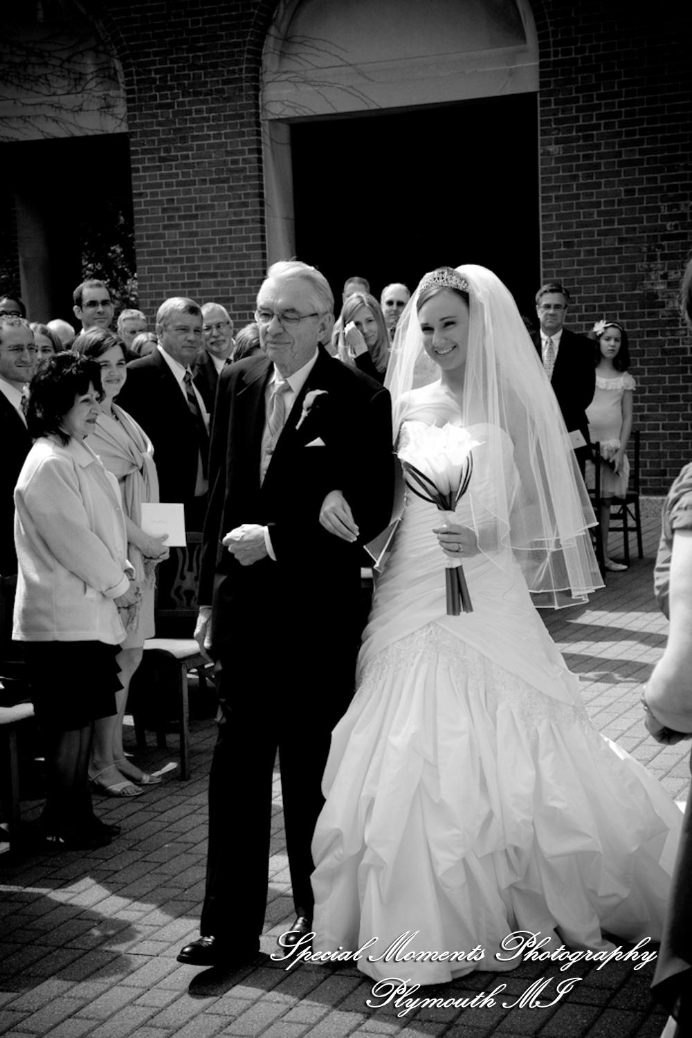 Rachel & Matt at Ginger Meyer Gardens Greenfield Village Dearborn MI wedding photography