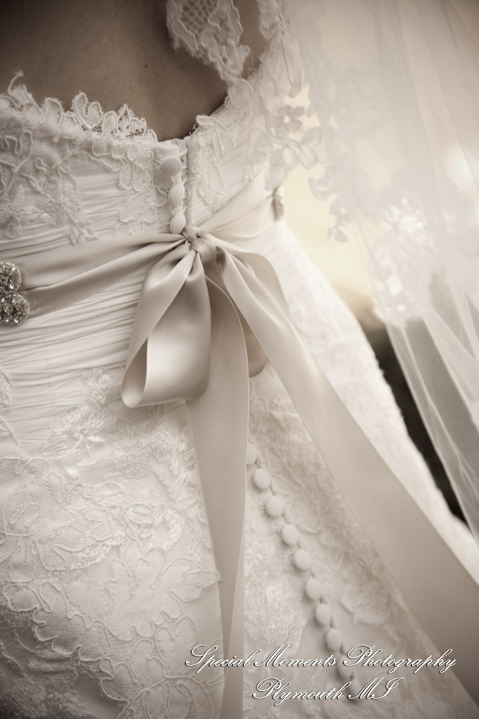 Allison & Christopher at Grosse Pointe War Memorial Grosse Pointe Farms MI wedding photography