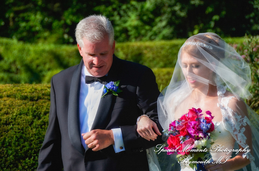 Allison & Christopher at Grosse Pointe War Memorial Grosse Pointe Farms MI wedding photography