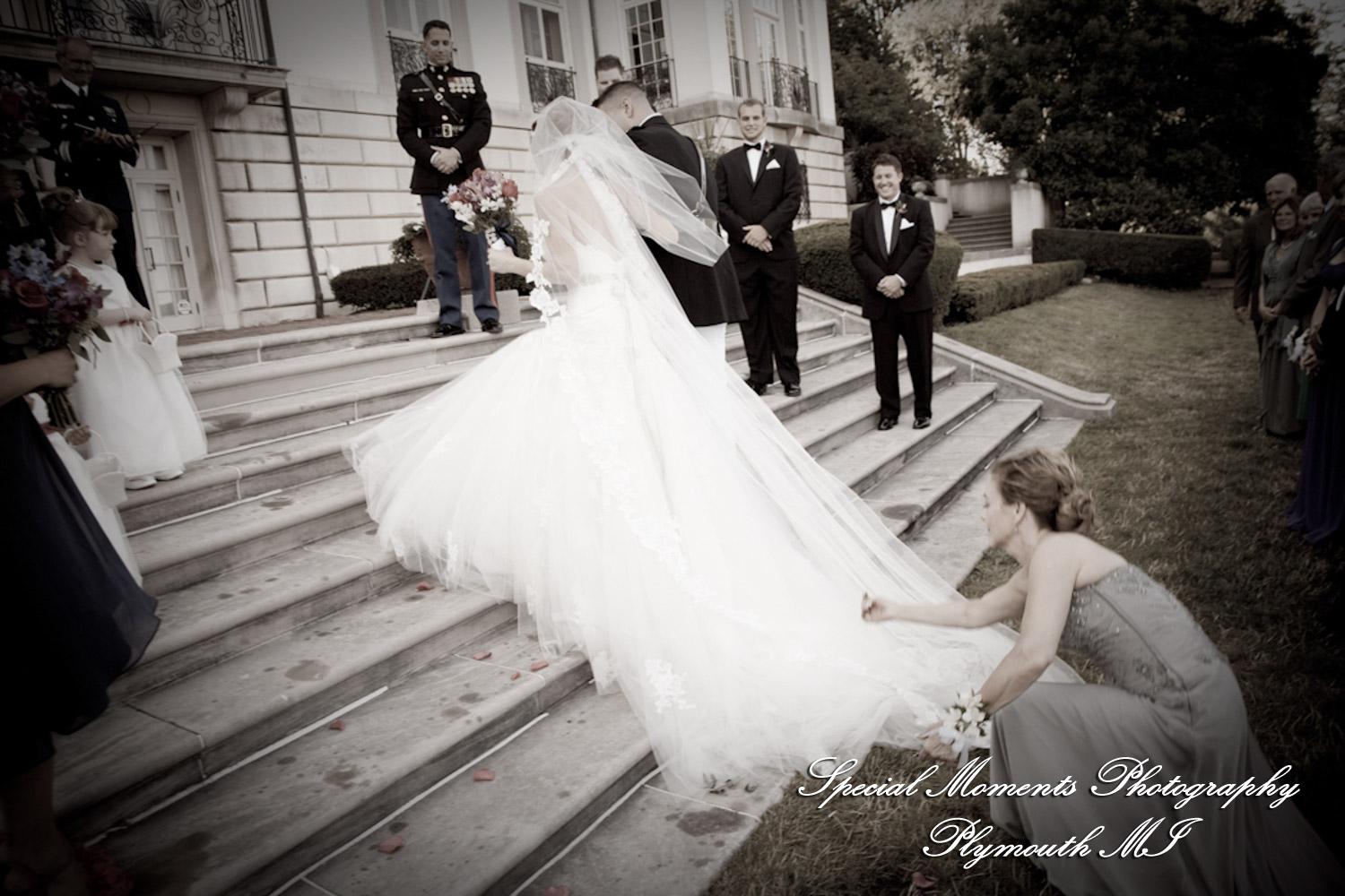 Allison & Christopher at Grosse Pointe War Memorial Grosse Pointe Farms MI wedding photography