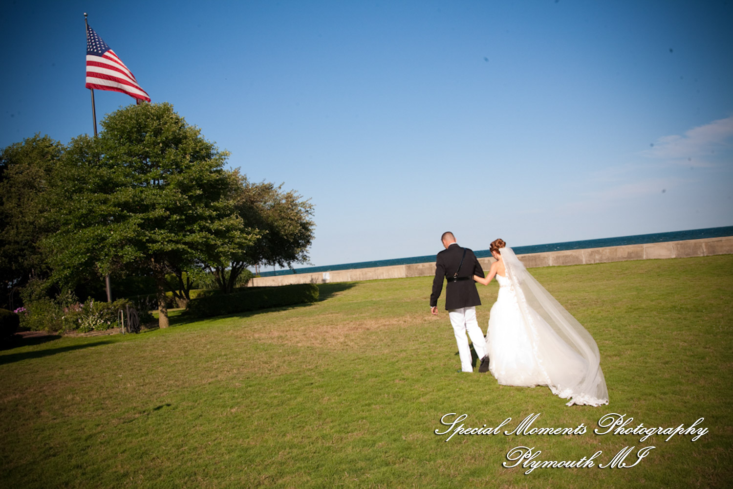 Allison & Christopher at Grosse Pointe War Memorial Grosse Pointe Farms MI wedding photography