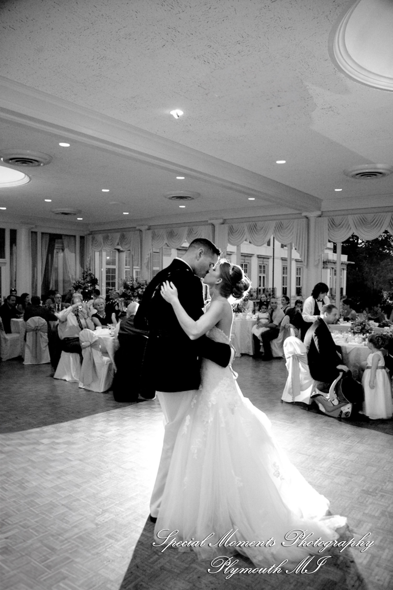 Allison & Christopher at Grosse Pointe War Memorial Grosse Pointe Farms MI wedding photography