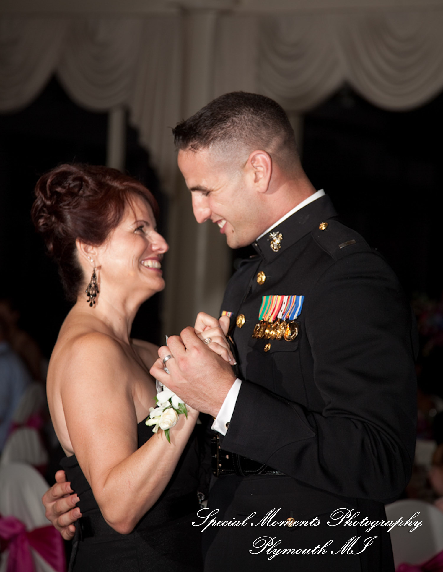 Allison & Christopher at Grosse Pointe War Memorial Grosse Pointe Farms MI wedding photography