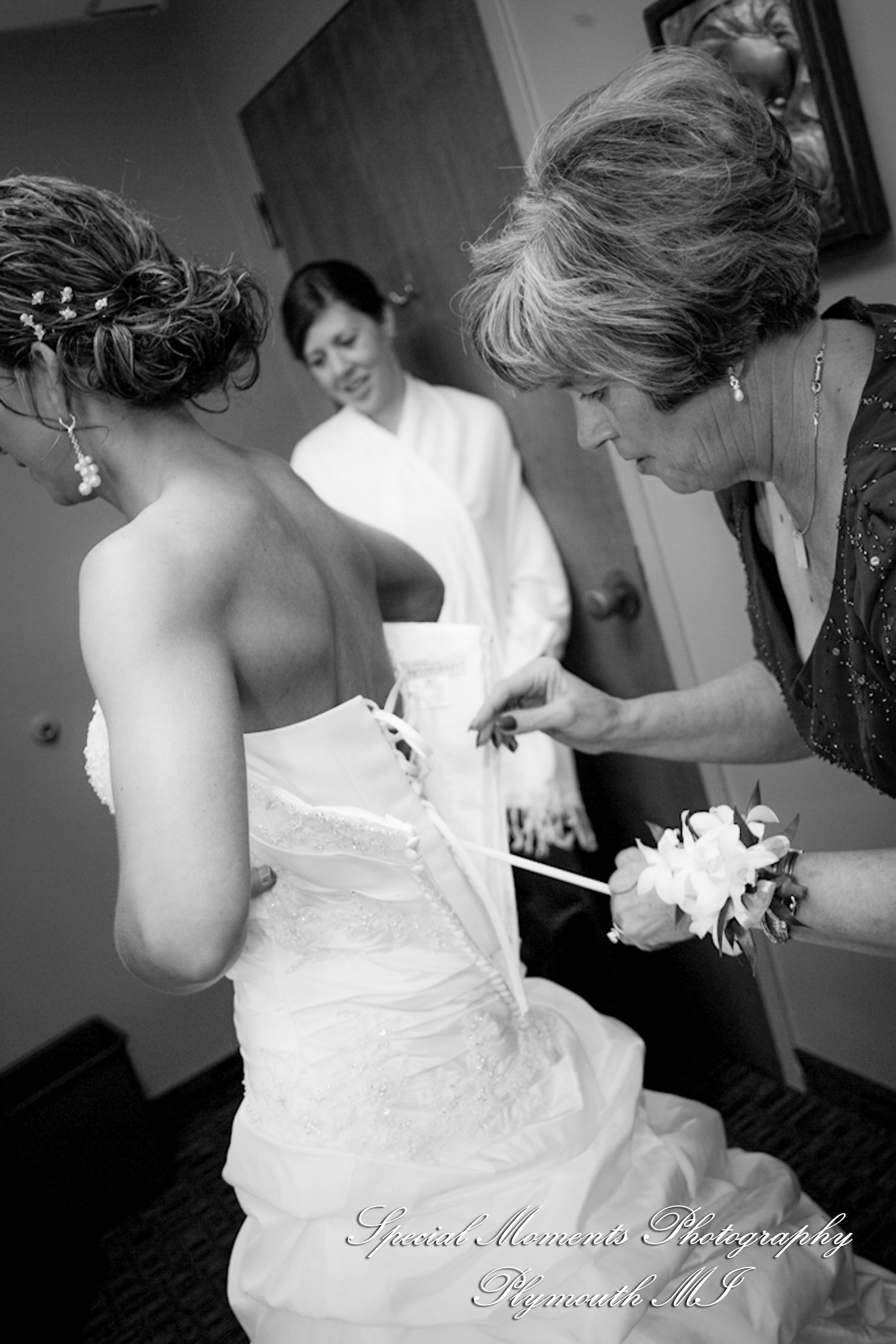 Jennifer & Matt at St. Anastasia Troy MI wedding photography