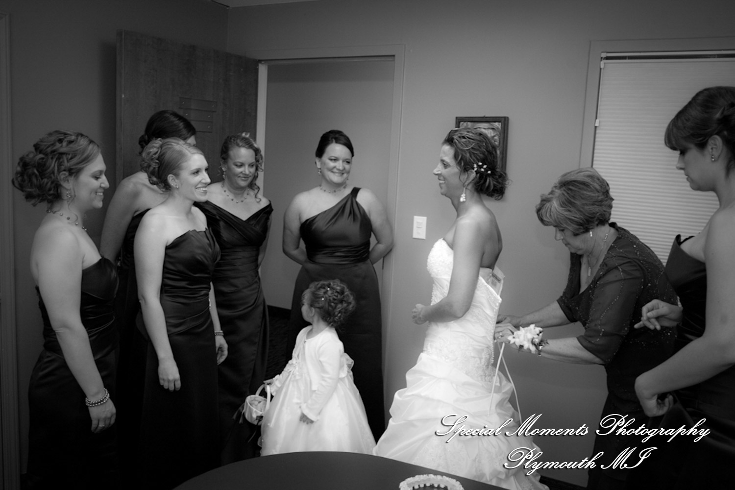 Jennifer & Matt at St. Anastasia Troy MI wedding photography