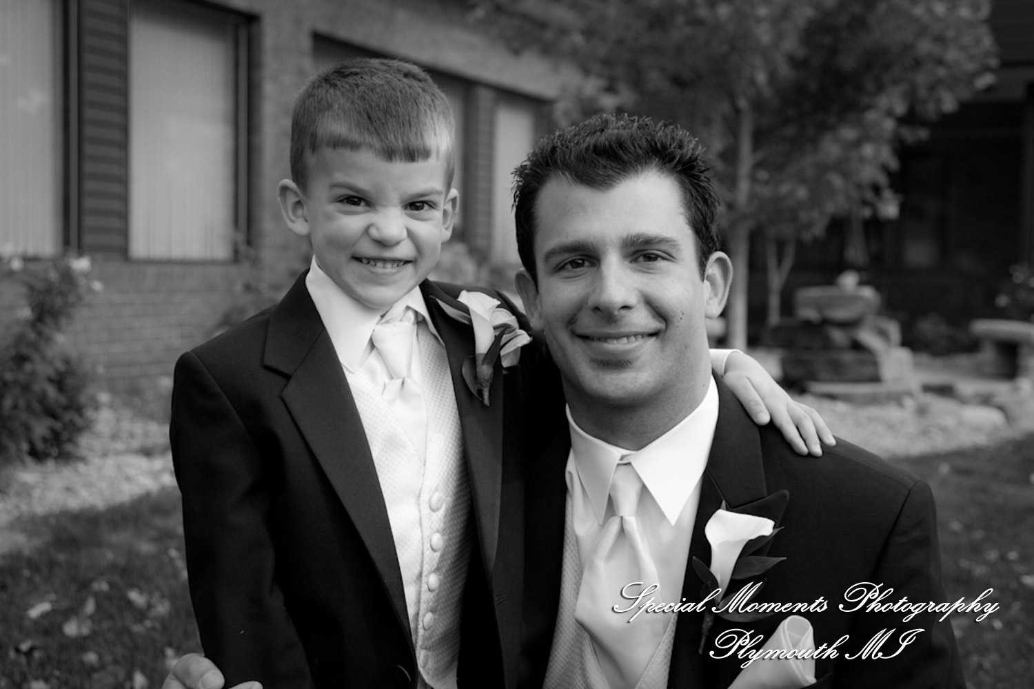 Jennifer & Matt at St. Anastasia Troy MI wedding photography