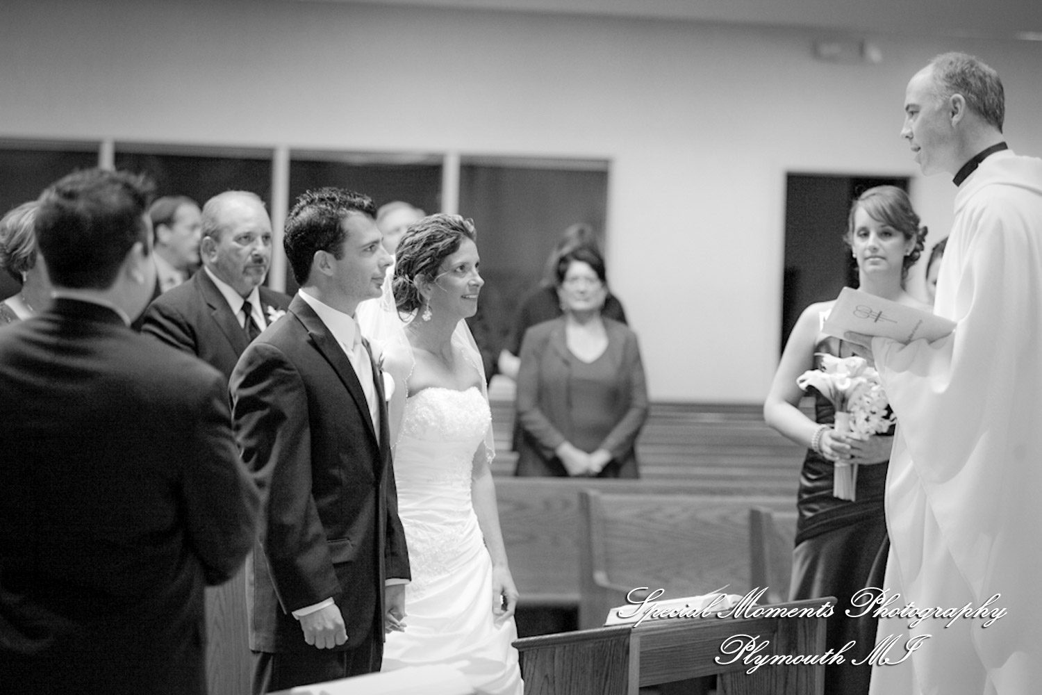 Jennifer & Matt at St. Anastasia Troy MI wedding photography