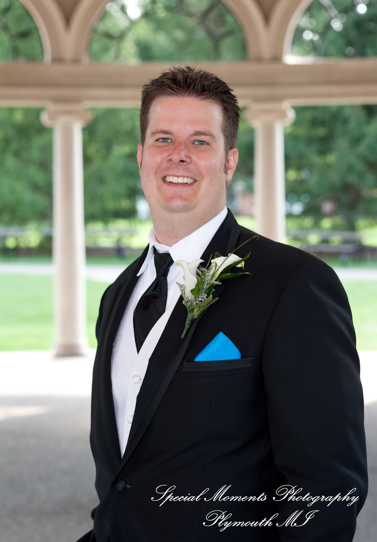 Jen & Thomas at George George Memorial Park Clinton Twp. MI wedding photography