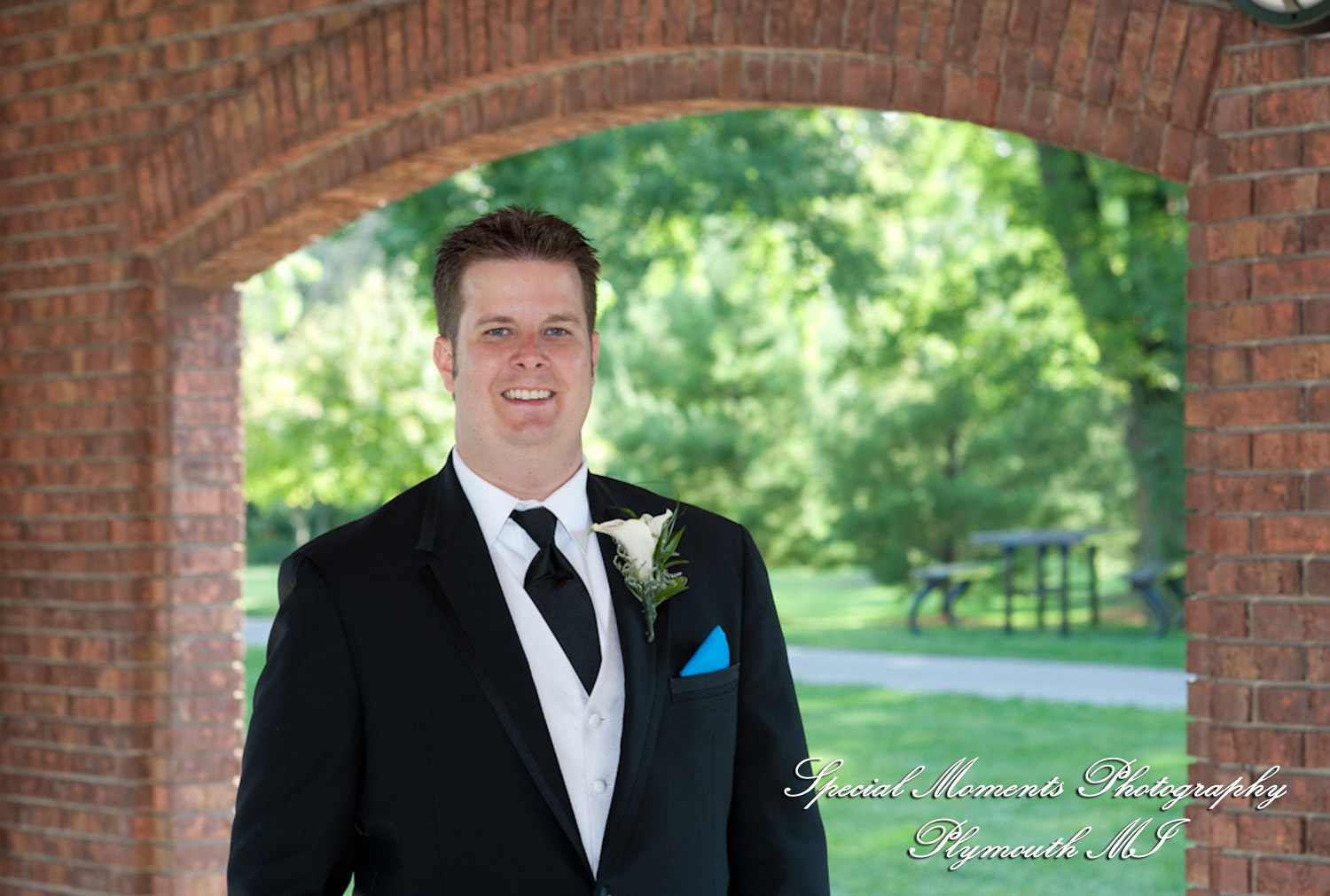 Jen & Thomas at George George Memorial Park Clinton Twp. MI wedding photography