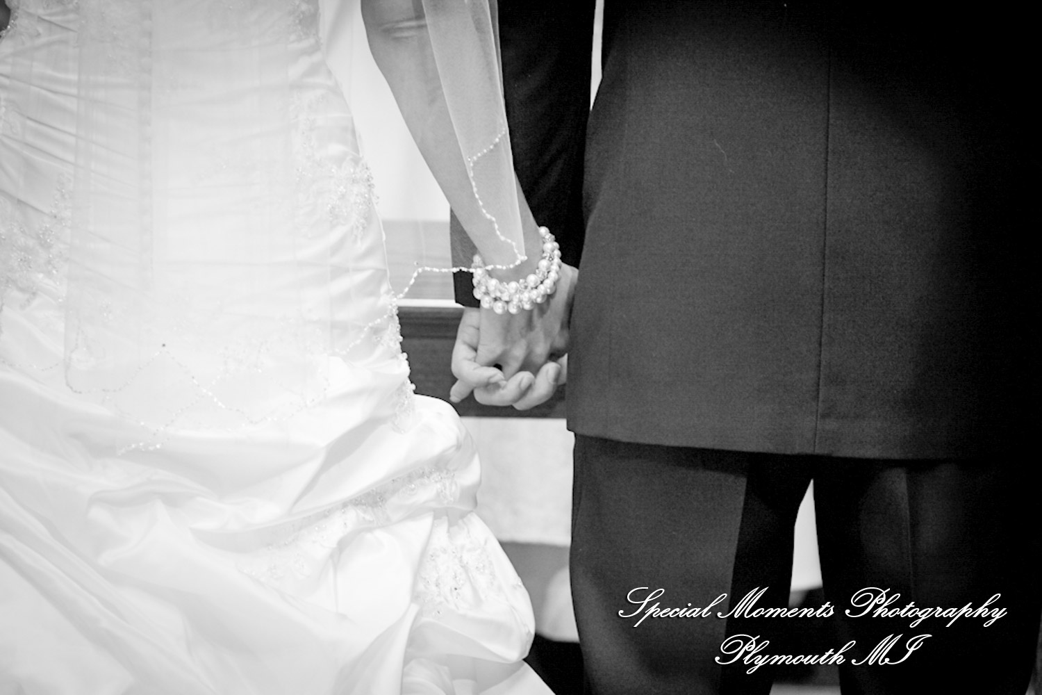 Jennifer & Matt at St. Anastasia Troy MI wedding photography