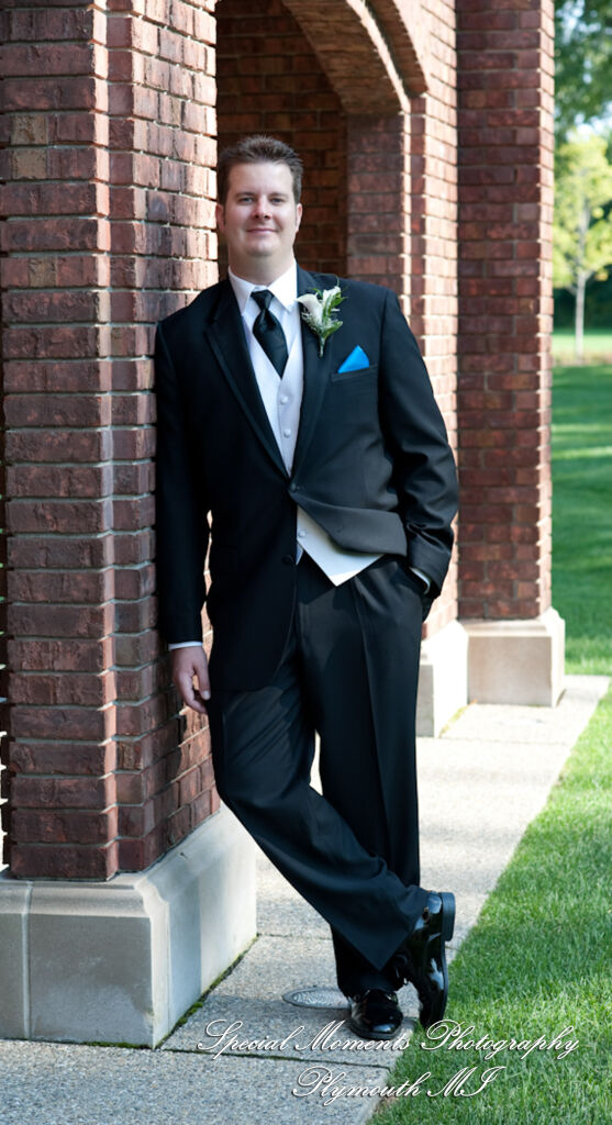 Jen & Thomas at George George Memorial Park Clinton Twp. MI wedding photography