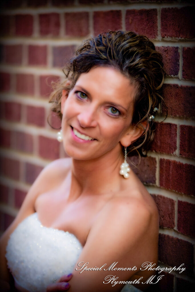 Jennifer & Matt at Glen Oaks Golf Club Farmington Hills MI wedding photography