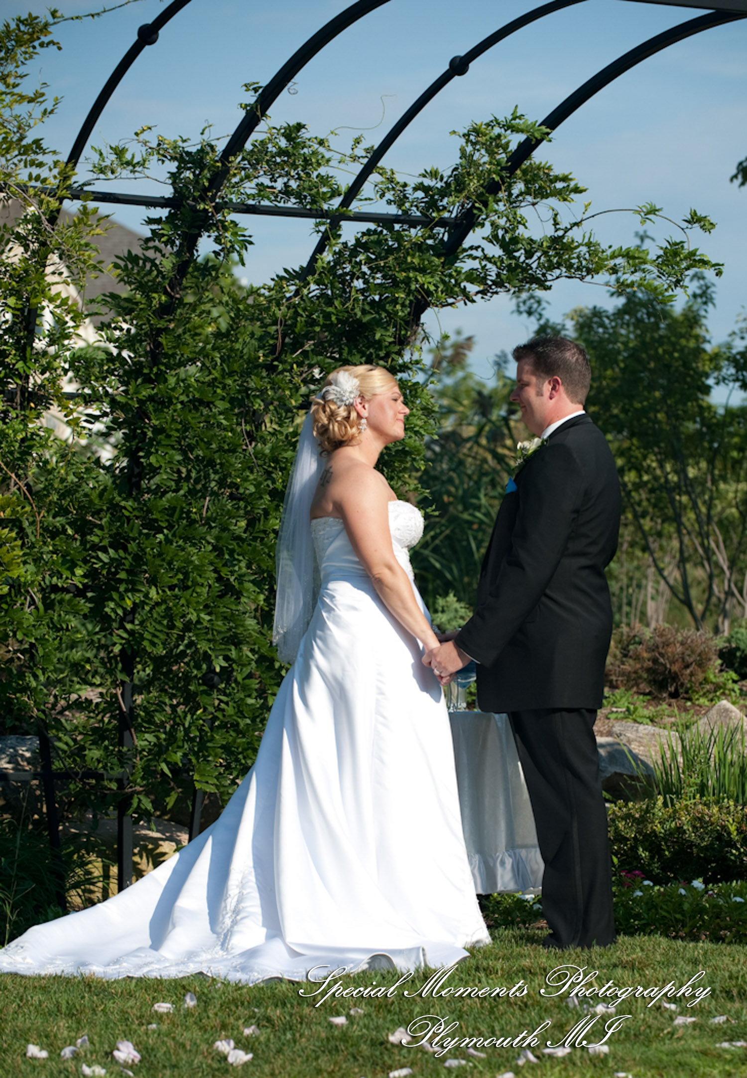 Jen & Thomas at George George Memorial Park Clinton Twp. MI wedding photography