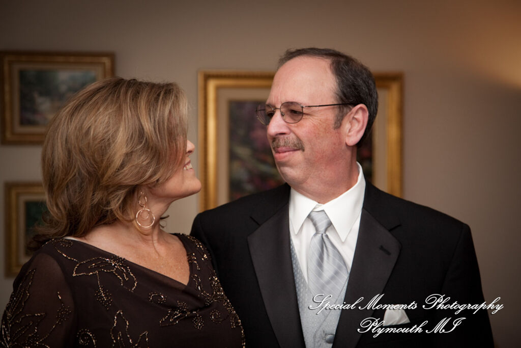Rachelle & Matthew at Grosse Pointe Academy Chapel Grosse Pointe Farms MI wedding photography
