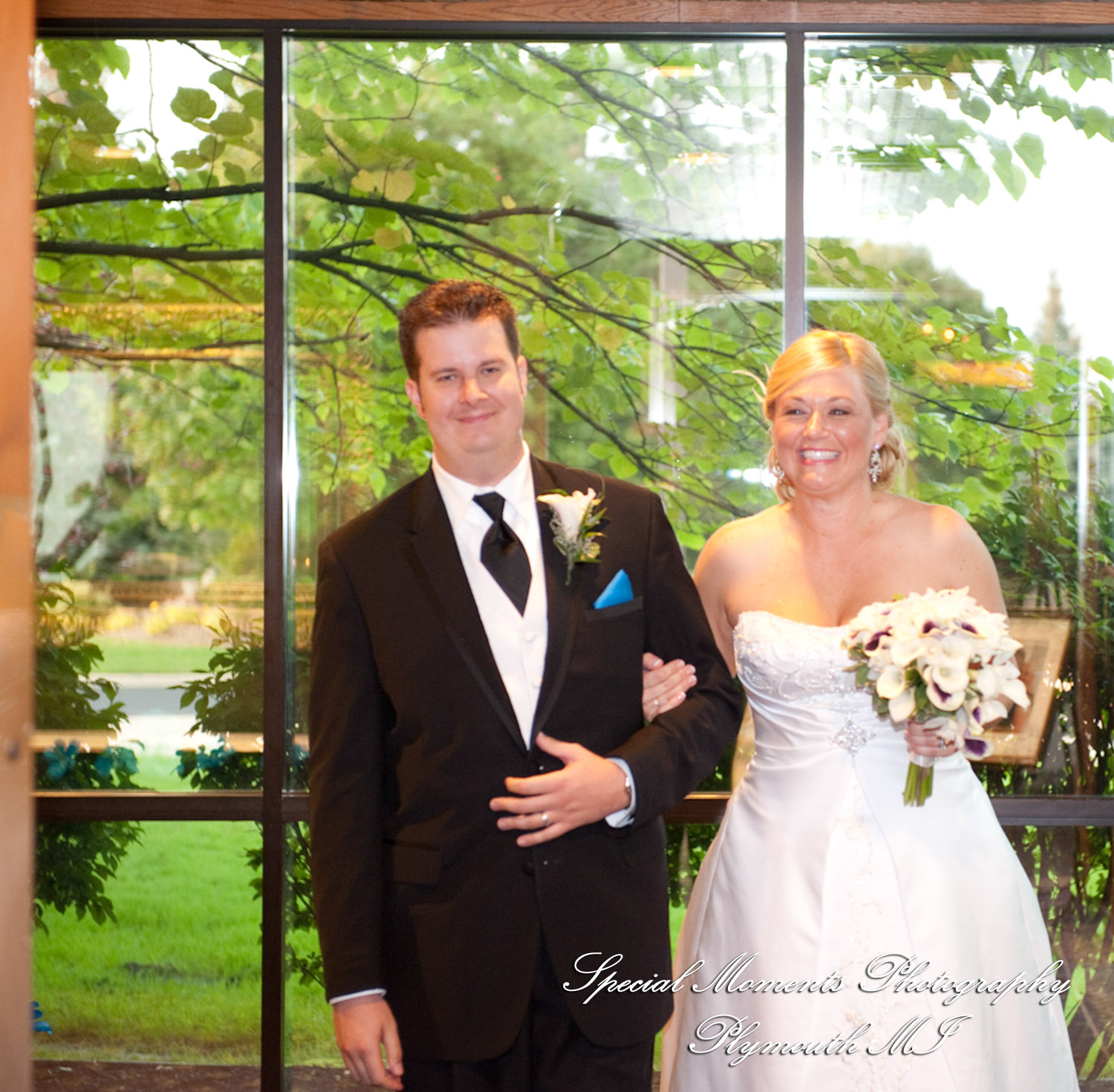 Jen & Thomas at Mirage Banquet Hall Clinton Twp. MI wedding photography