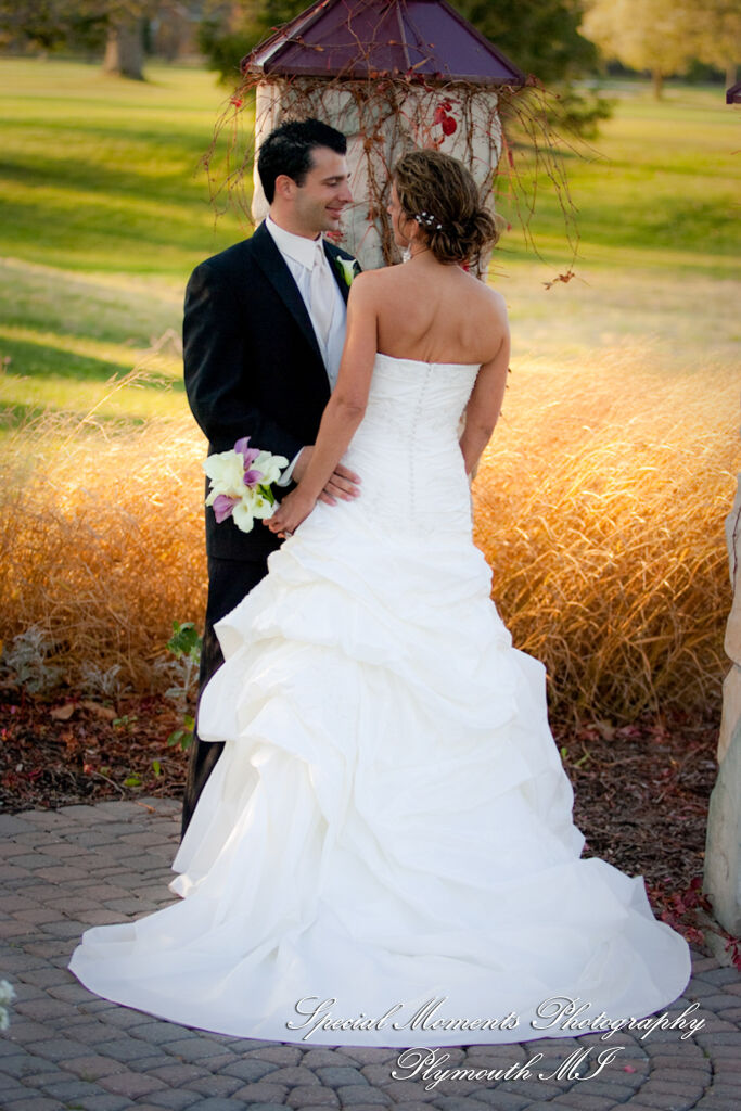 Jennifer & Matt at Glen Oaks Golf Club Farmington Hills MI wedding photography