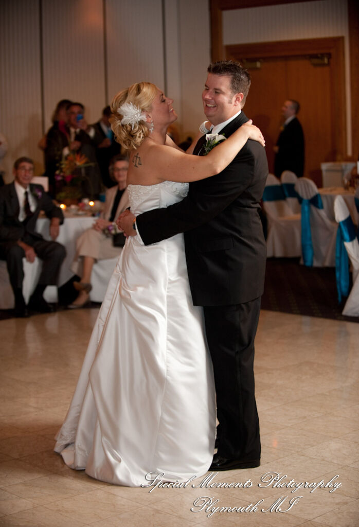 Jen & Thomas at Mirage Banquet Hall Clinton Twp. MI wedding photography