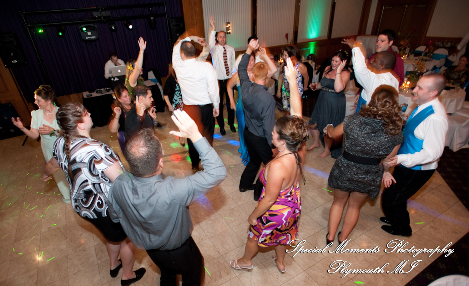 Jen & Thomas at Mirage Banquet Hall Clinton Twp. MI wedding photography
