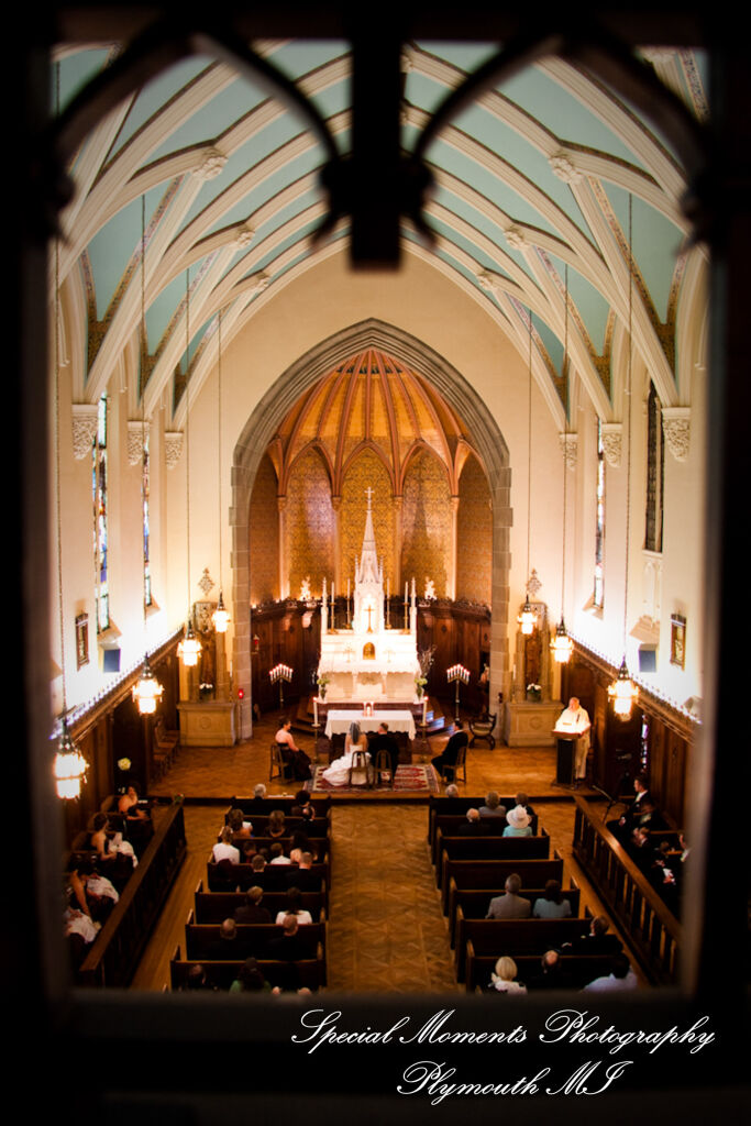 Rachelle & Matthew at Grosse Pointe Academy Chapel Grosse Pointe Farms MI wedding photography