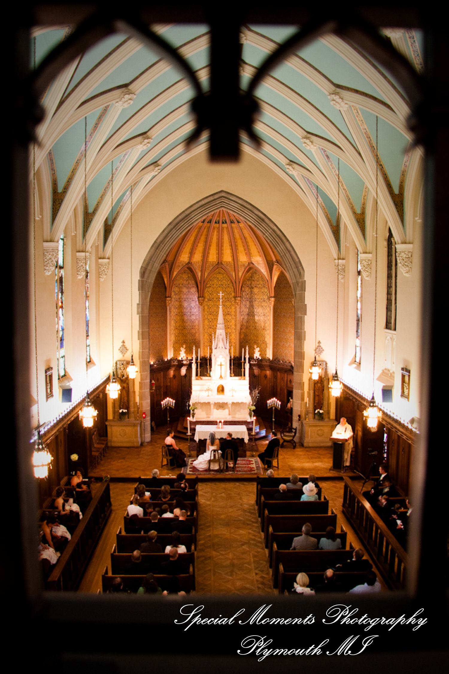Rachelle & Matthew at Grosse Pointe Academy Chapel Grosse Pointe Farms MI wedding photography