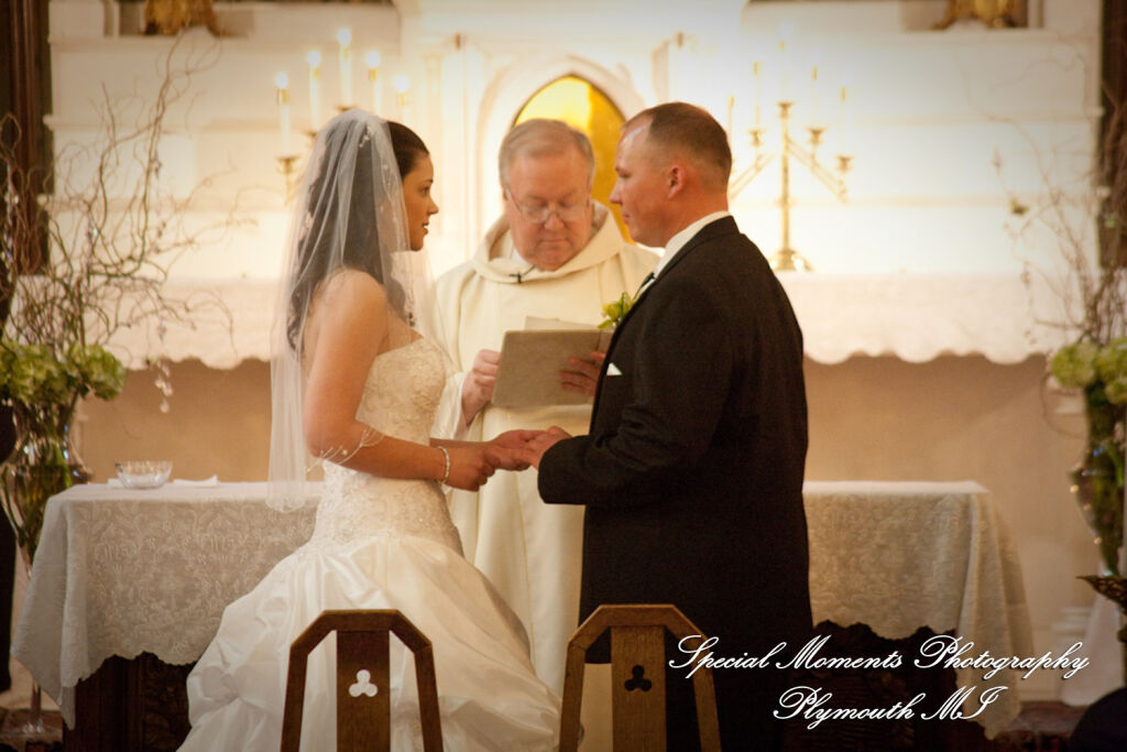 Rachelle & Matthew at Grosse Pointe Academy Chapel Grosse Pointe Farms MI wedding photography