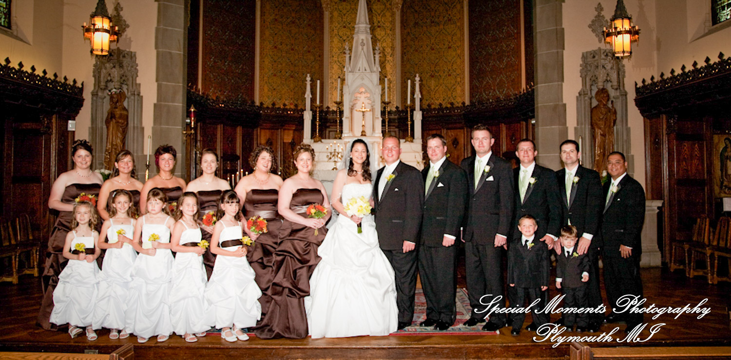 Rachelle & Matthew at Grosse Pointe Academy Chapel Grosse Pointe Farms MI wedding photography