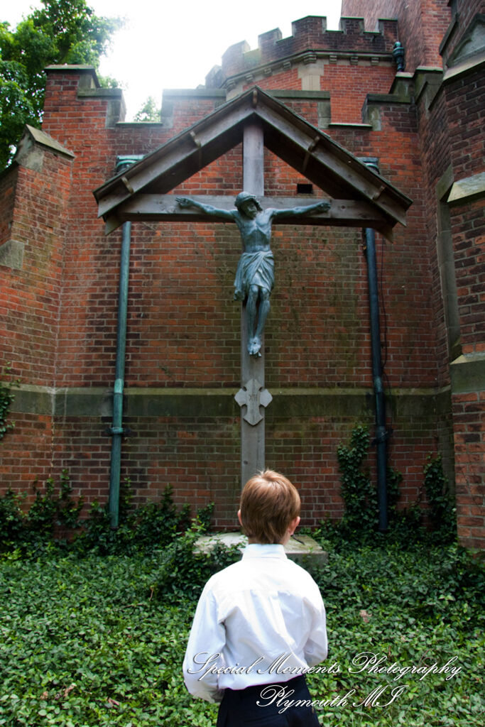 Rachelle & Matthew at Grosse Pointe Academy Chapel Grosse Pointe Farms MI wedding photography