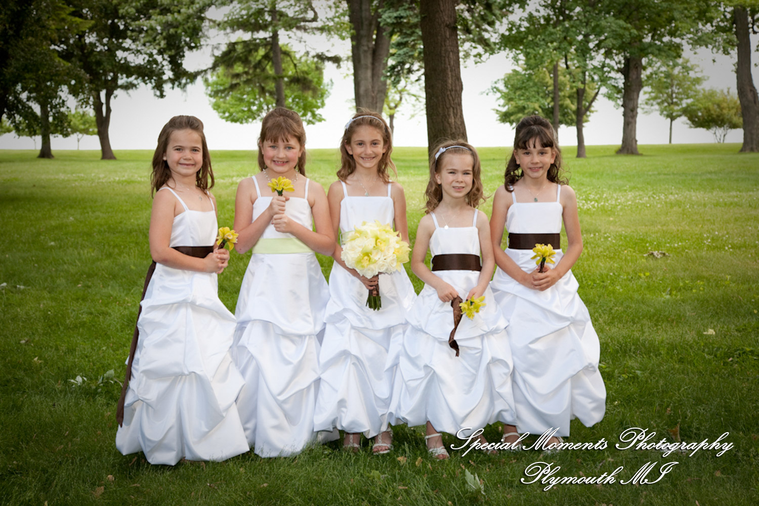 Rachelle & Matthew at Grosse Pointe Academy Chapel Grosse Pointe Farms MI wedding photography