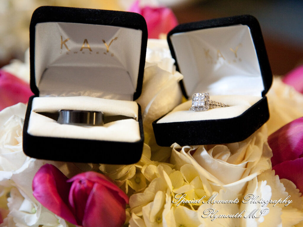 Emily & Jonathan at Fort Street Presbyterian Church Detroit MI wedding photography