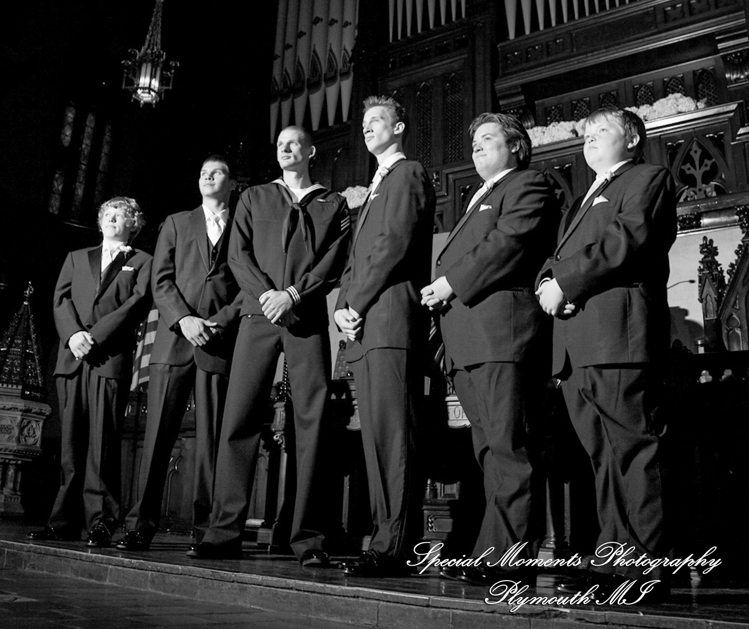 Emily & Jonathan at Fort Street Presbyterian Church Detroit MI wedding photography