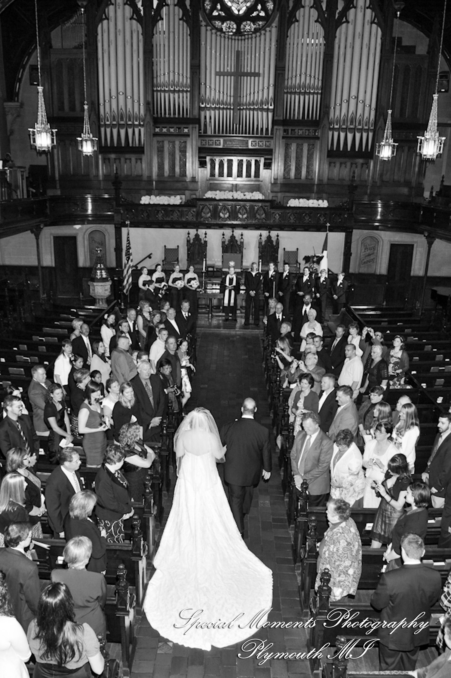 Emily & Jonathan at Fort Street Presbyterian Church Detroit MI wedding photography