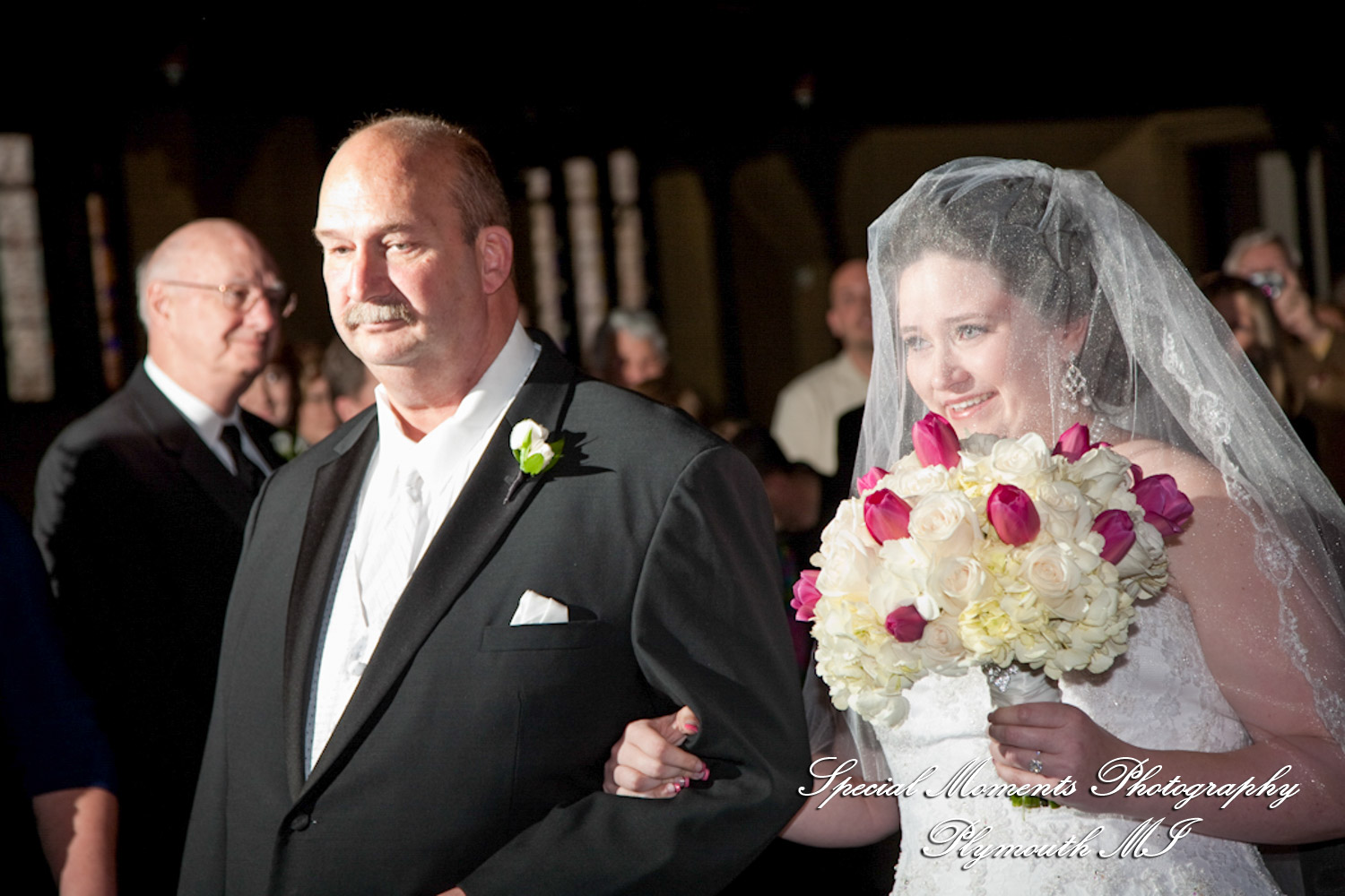 Emily & Jonathan at Fort Street Presbyterian Church Detroit MI wedding photography