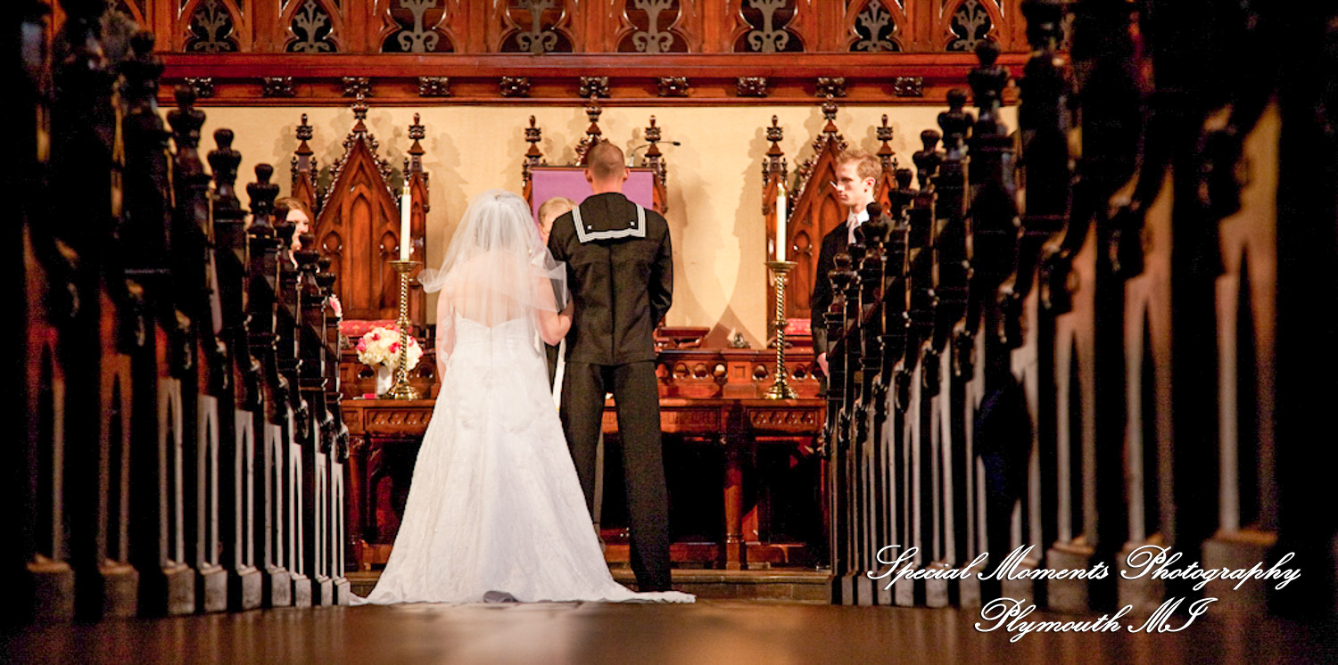 Emily & Jonathan at Fort Street Presbyterian Church Detroit MI wedding photography