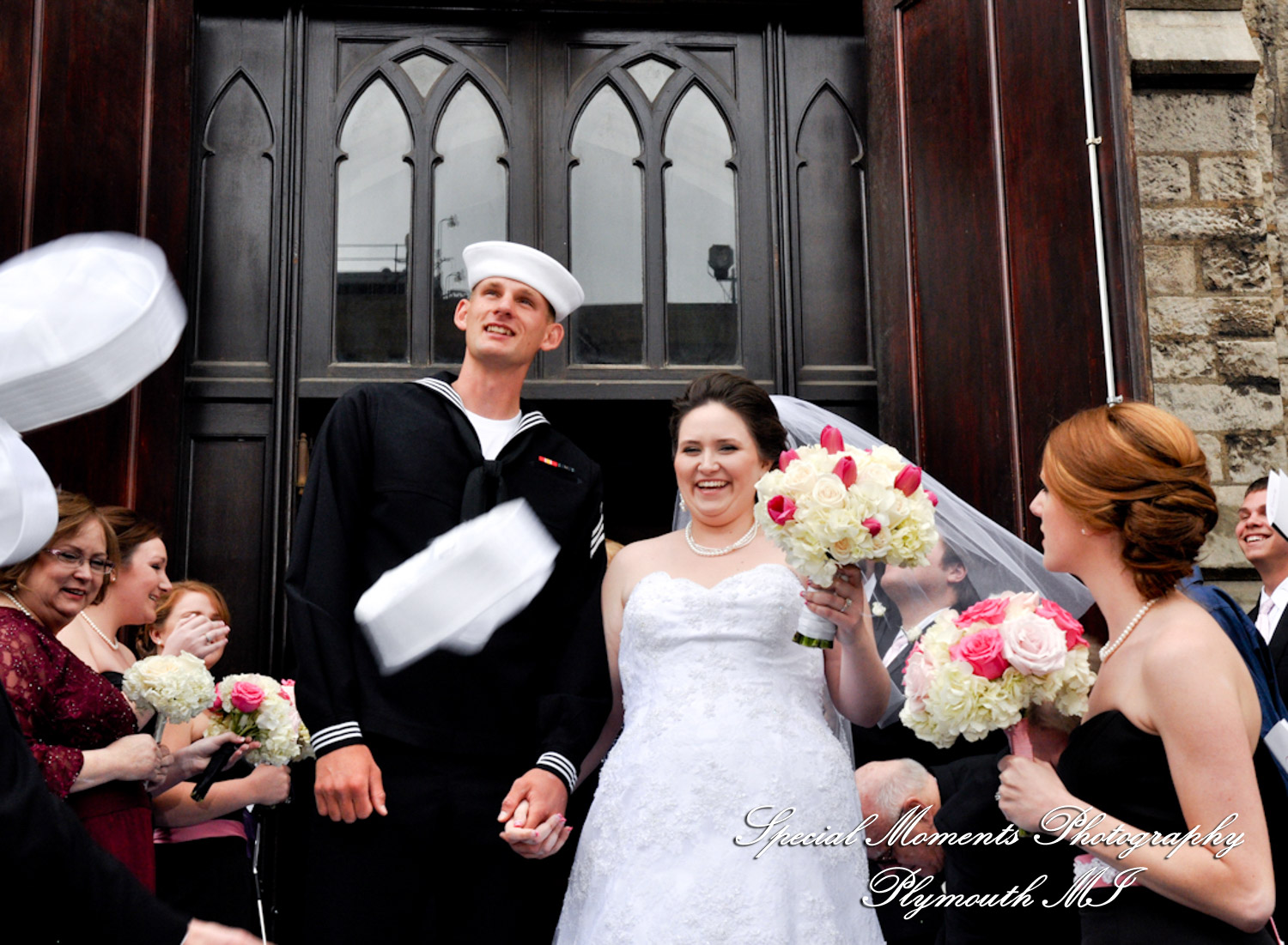 Emily & Jonathan at Fort Street Presbyterian Church Detroit MI wedding photography
