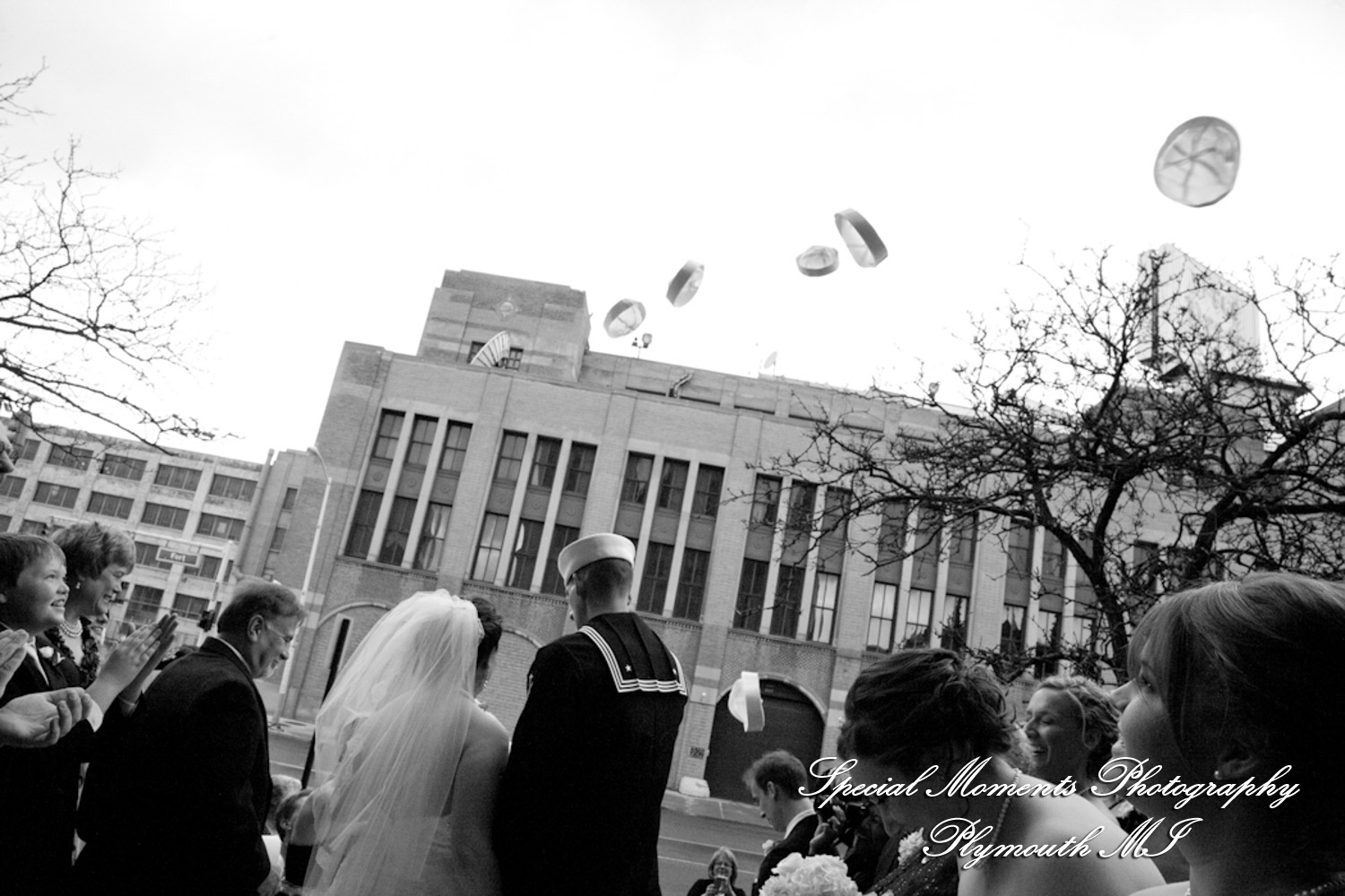 Emily & Jonathan at Fort Street Presbyterian Church Detroit MI wedding photography