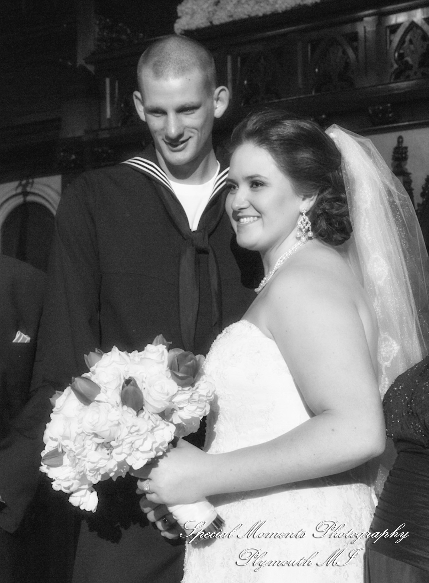 Emily & Jonathan at Fort Street Presbyterian Church Detroit MI wedding photography