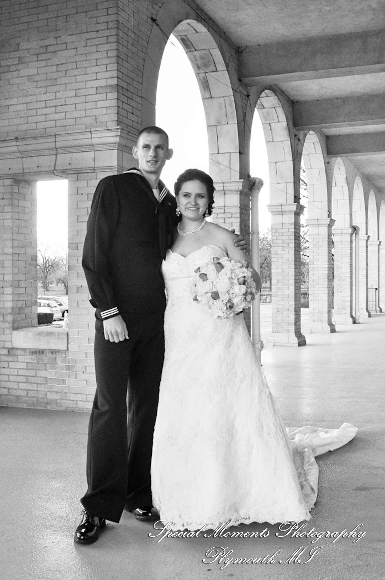 Emily & Jonathan at Fort Street Presbyterian Church Detroit MI wedding photography