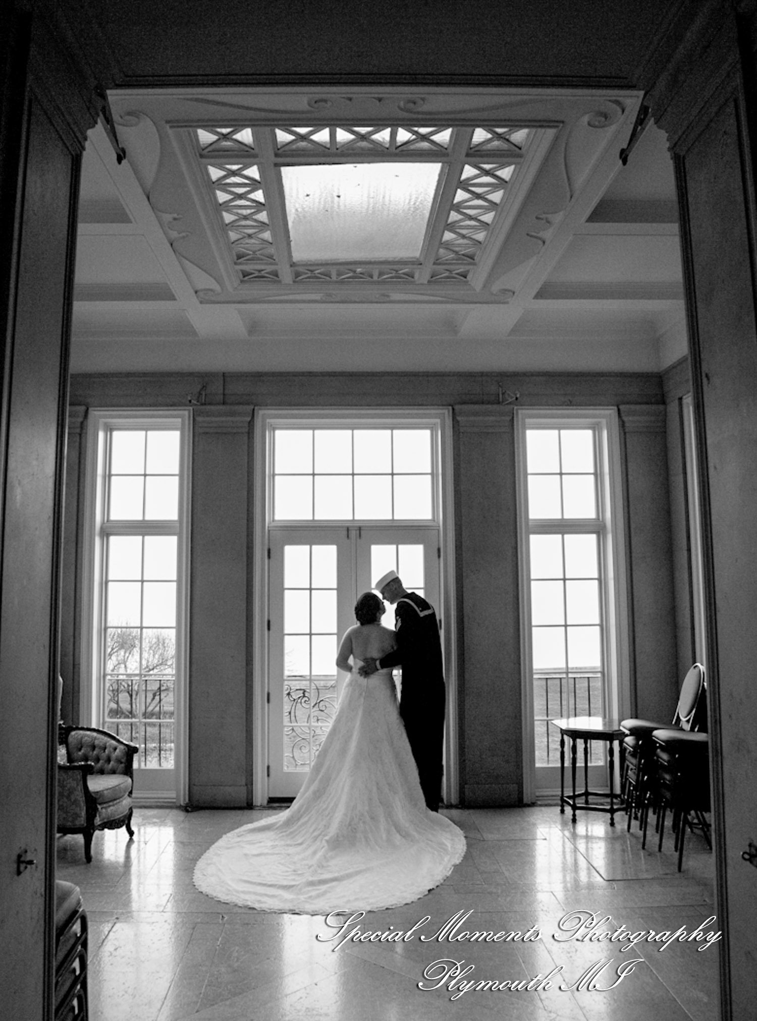 Emily & Jonathan at Grosse Pointe War Memorial Grosse Pointe Farms MI wedding photography
