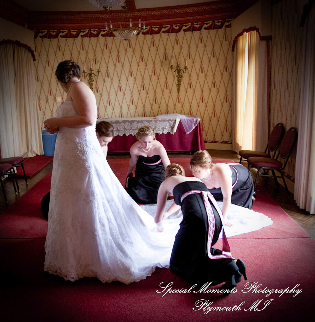 Emily & Jonathan at Grosse Pointe War Memorial Grosse Pointe Farms MI wedding photography