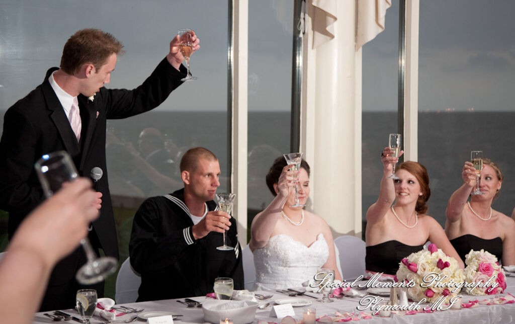 Emily & Jonathan at Grosse Pointe War Memorial Grosse Pointe Farms MI wedding photography