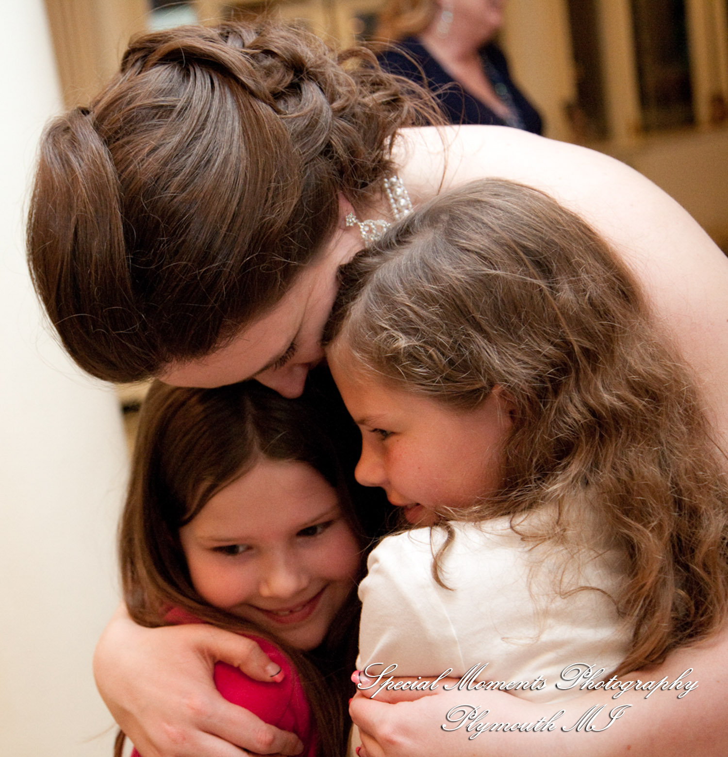 Emily & Jonathan at Grosse Pointe War Memorial Grosse Pointe Farms MI wedding photography