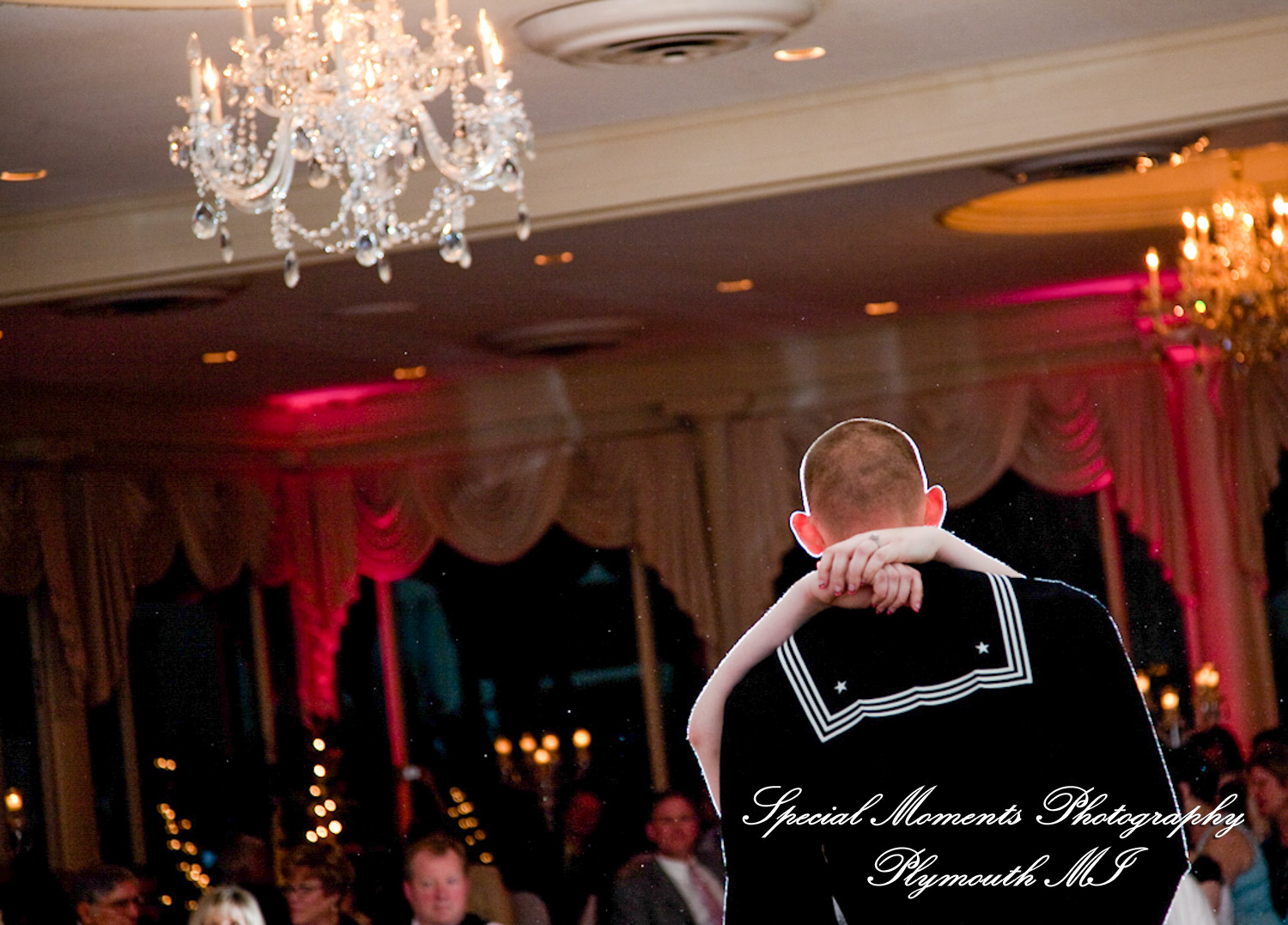 Emily & Jonathan at Grosse Pointe War Memorial Grosse Pointe Farms MI wedding photography