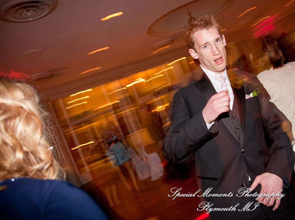 Emily & Jonathan at Grosse Pointe War Memorial Grosse Pointe Farms MI wedding photography