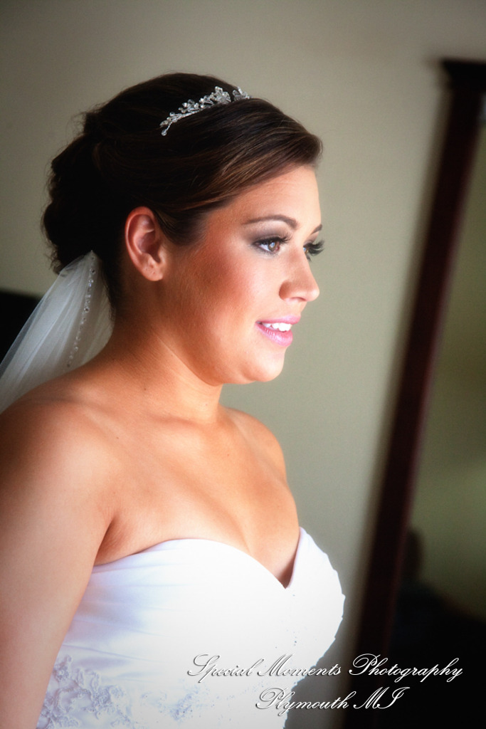 Stephanie & David at Mystic Creek Golf Club & Banquet Center Milford MI wedding photography