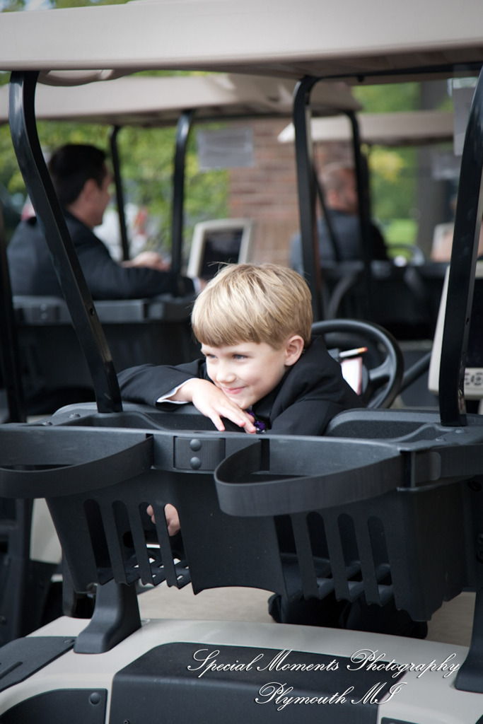 Stephanie & David at Mystic Creek Golf Club & Banquet Center Milford MI wedding photography