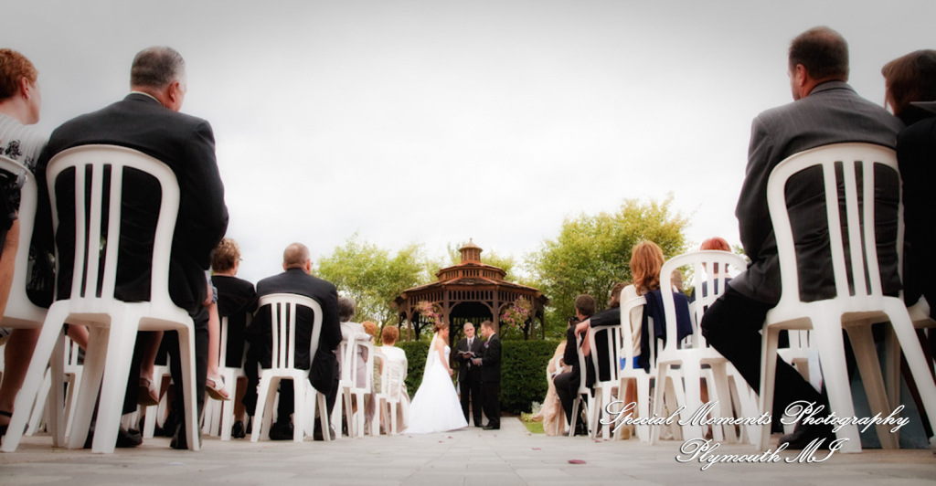 Stephanie & David at Mystic Creek Golf Club & Banquet Center Milford MI wedding photography