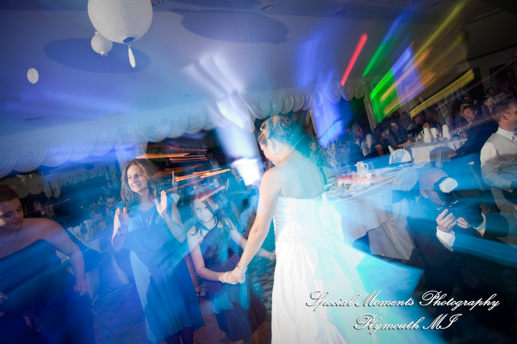 Stephanie & David at Mystic Creek Golf Club & Banquet Center Milford MI wedding photography