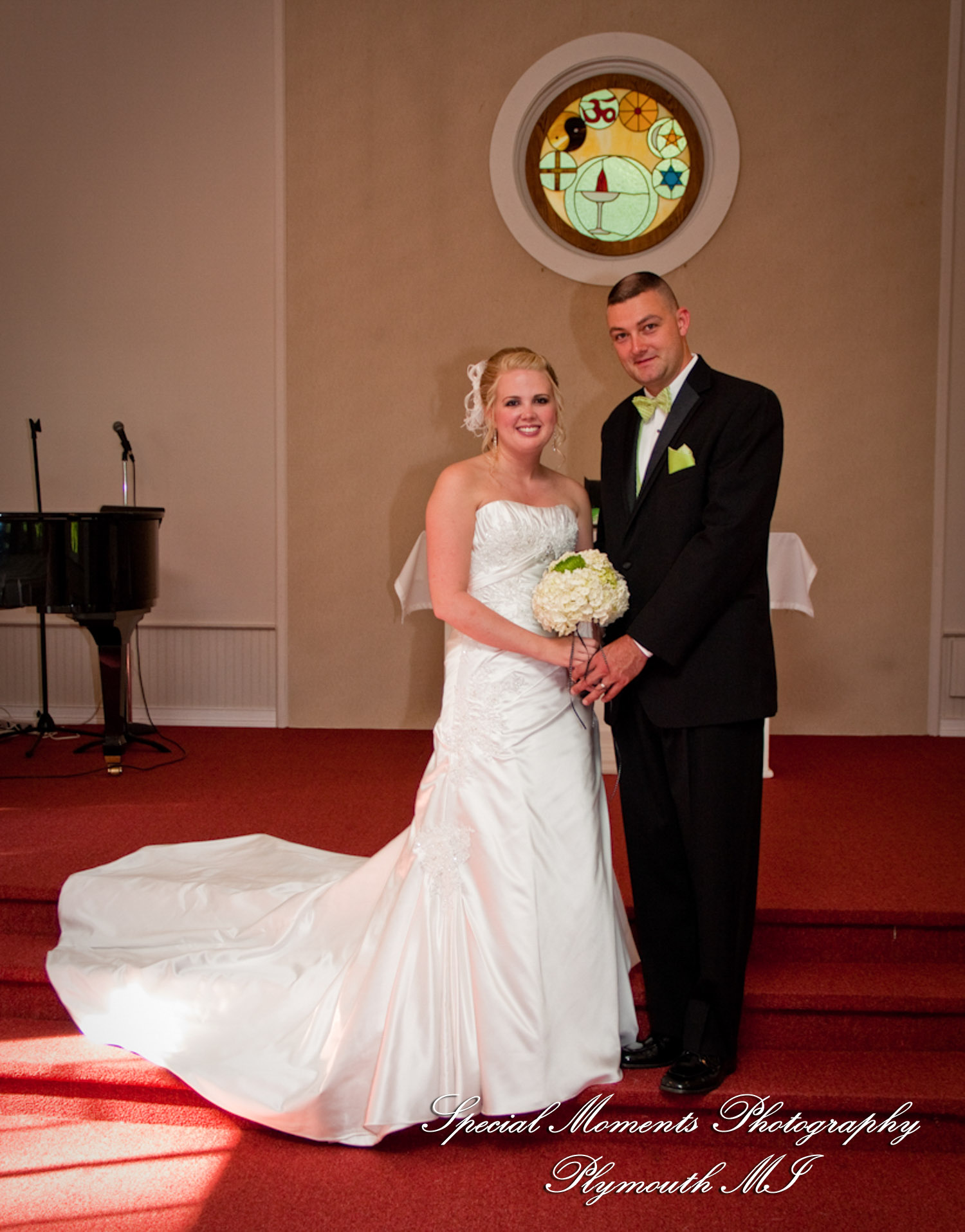 Meagan & Stephen at Unitarian Universalist Church Farmington Hills MI wedding photography